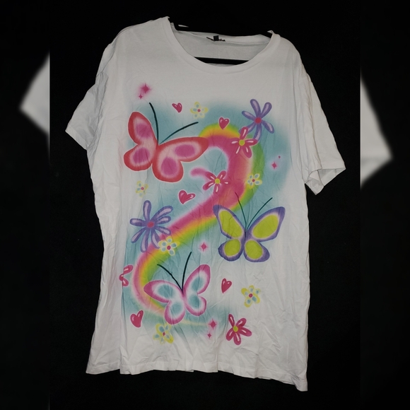 dELiA*s White Tee with Colorful Butterflies - Picture 1 of 2